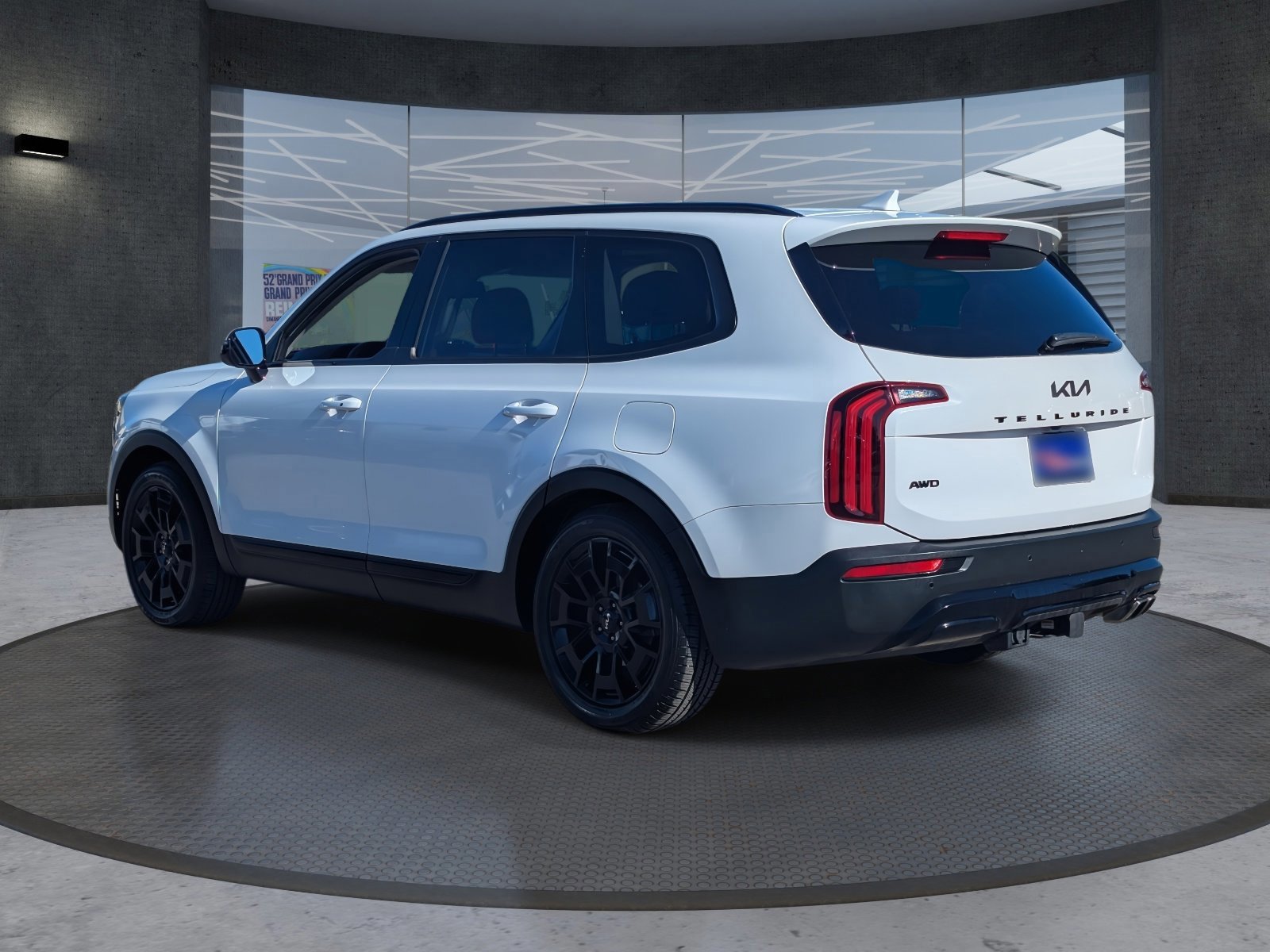 Used 2022 Kia Telluride SX w/ SX Prestige Package image 4
