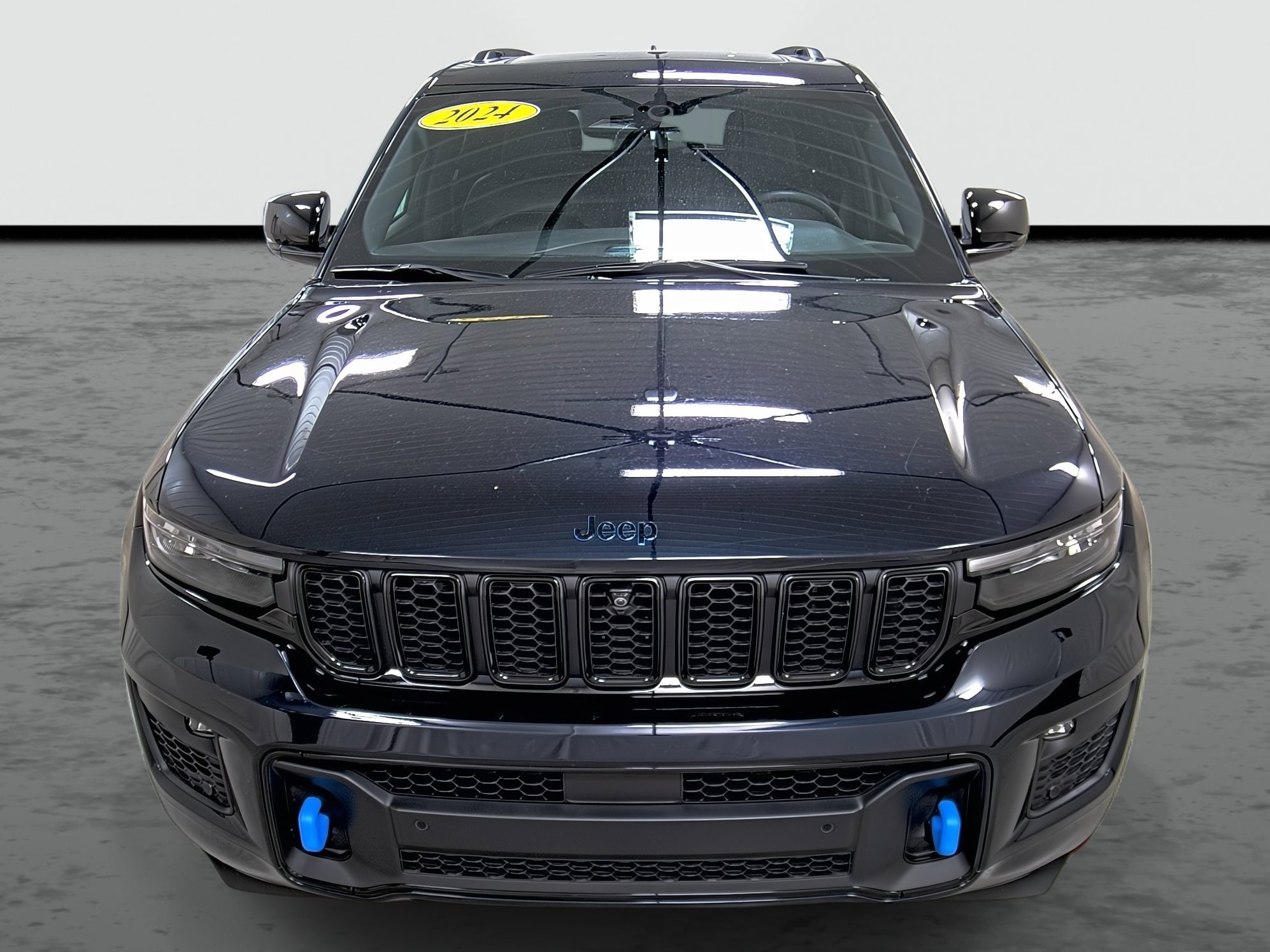 Used 2024 Jeep Grand Cherokee Limited 4xe image 6