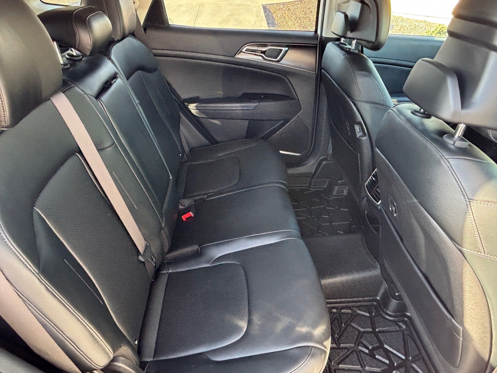 Certified 2024 Kia Sportage EX FWD image 27