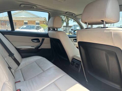 Used 2011 BMW 328i Sedan RWD image 11