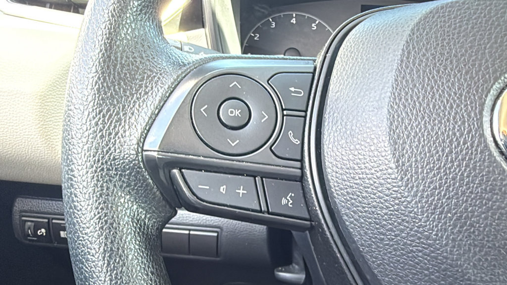 Used 2023 Toyota Corolla LE FWD image 30