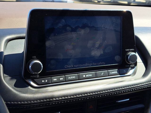 Used 2023 Nissan Rogue SV image 14