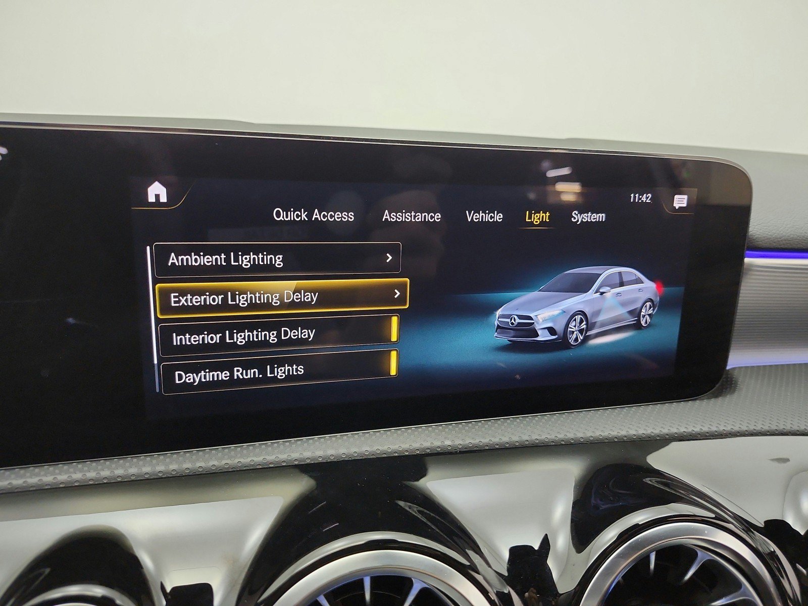 Used 2022 Mercedes-Benz A 220 image 9