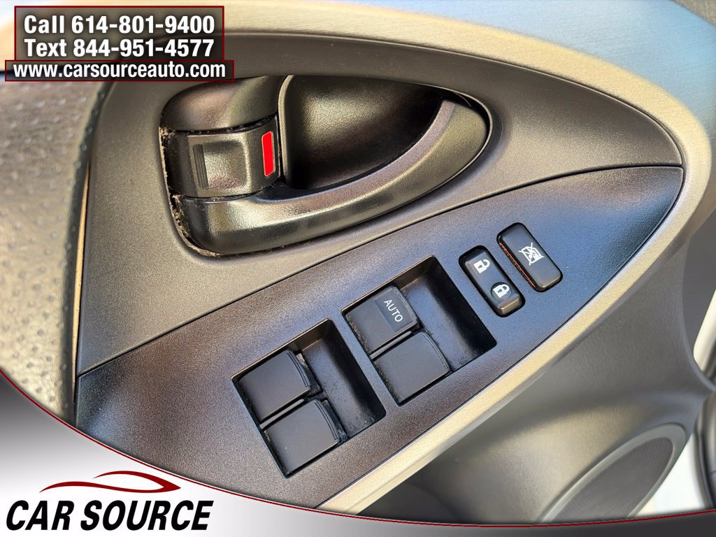 Used 2012 Toyota RAV4 Limited w/ Navigation Value Pkg AWD/4WD image 17