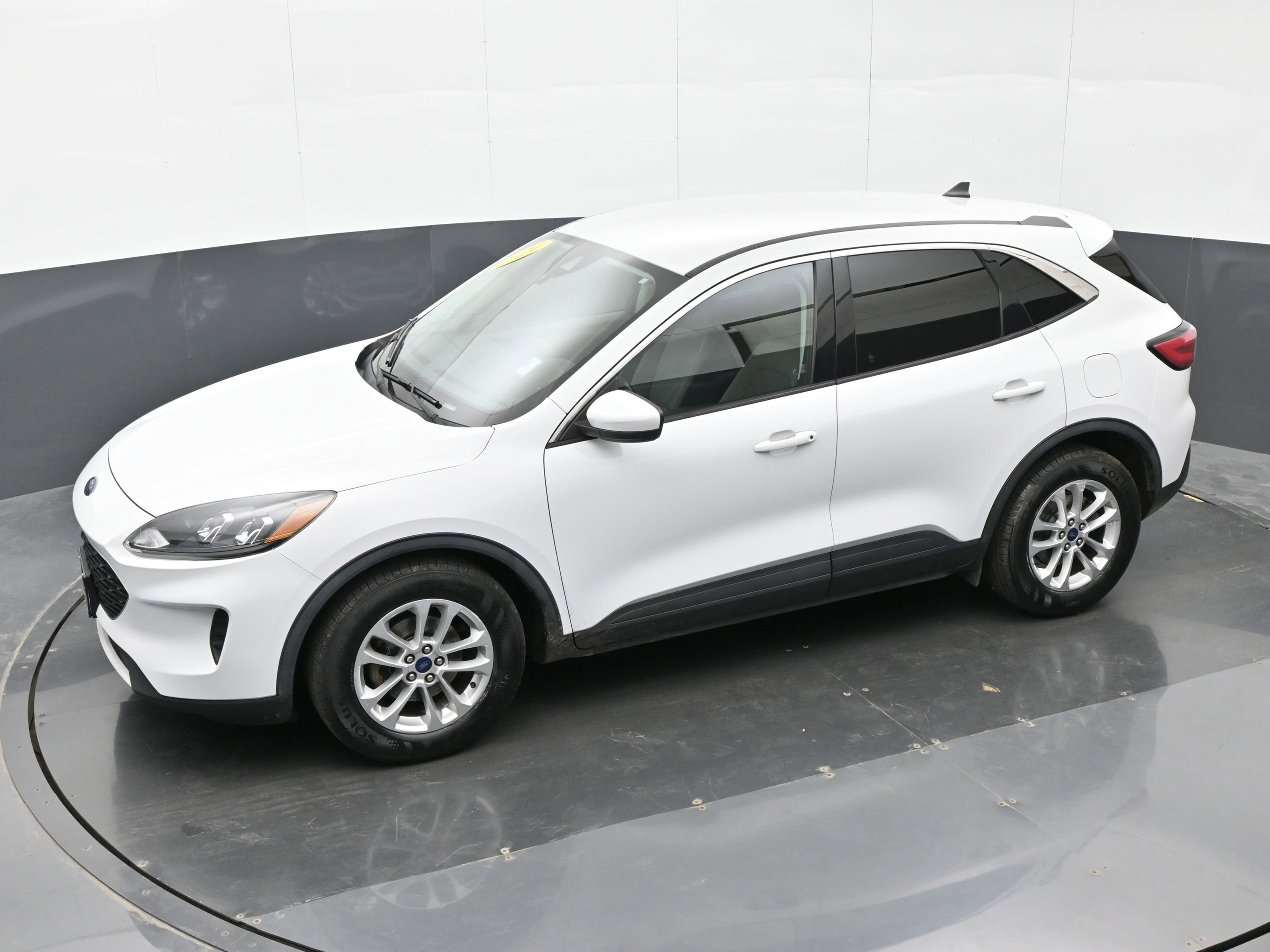 Used 2021 Ford Escape SE w/ Convenience Package image 32