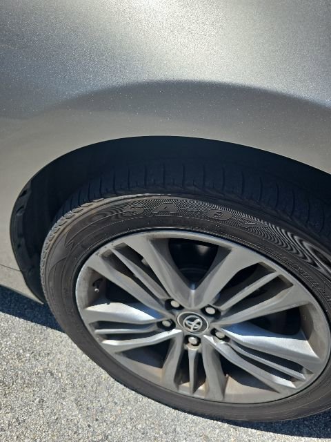 Used 2015 Toyota Camry SE w/ Moonroof Package FWD image 5