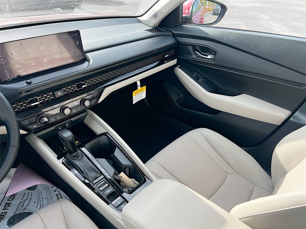 New 2025 Honda Accord EX-L image 27