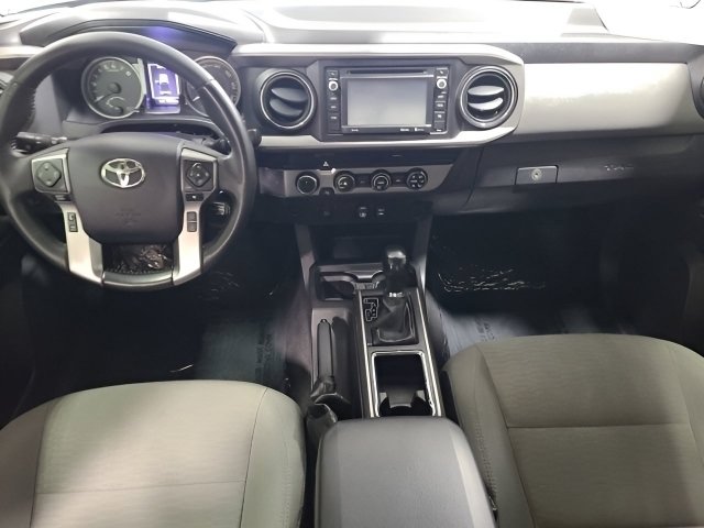 Used 2019 Toyota Tacoma SR5 AWD/4WD image 23