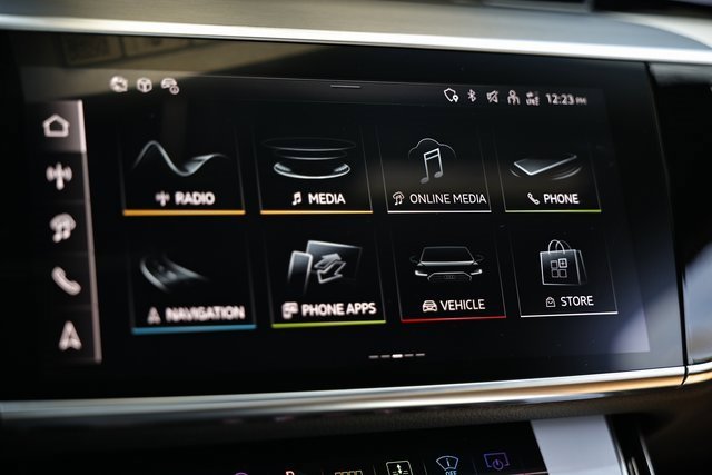 New 2025 Audi A8 L 3.0T image 36