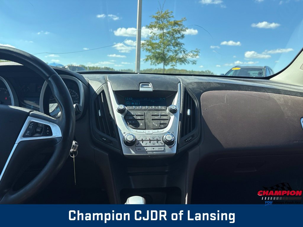 Used 2010 Chevrolet Equinox LTZ FWD image 3