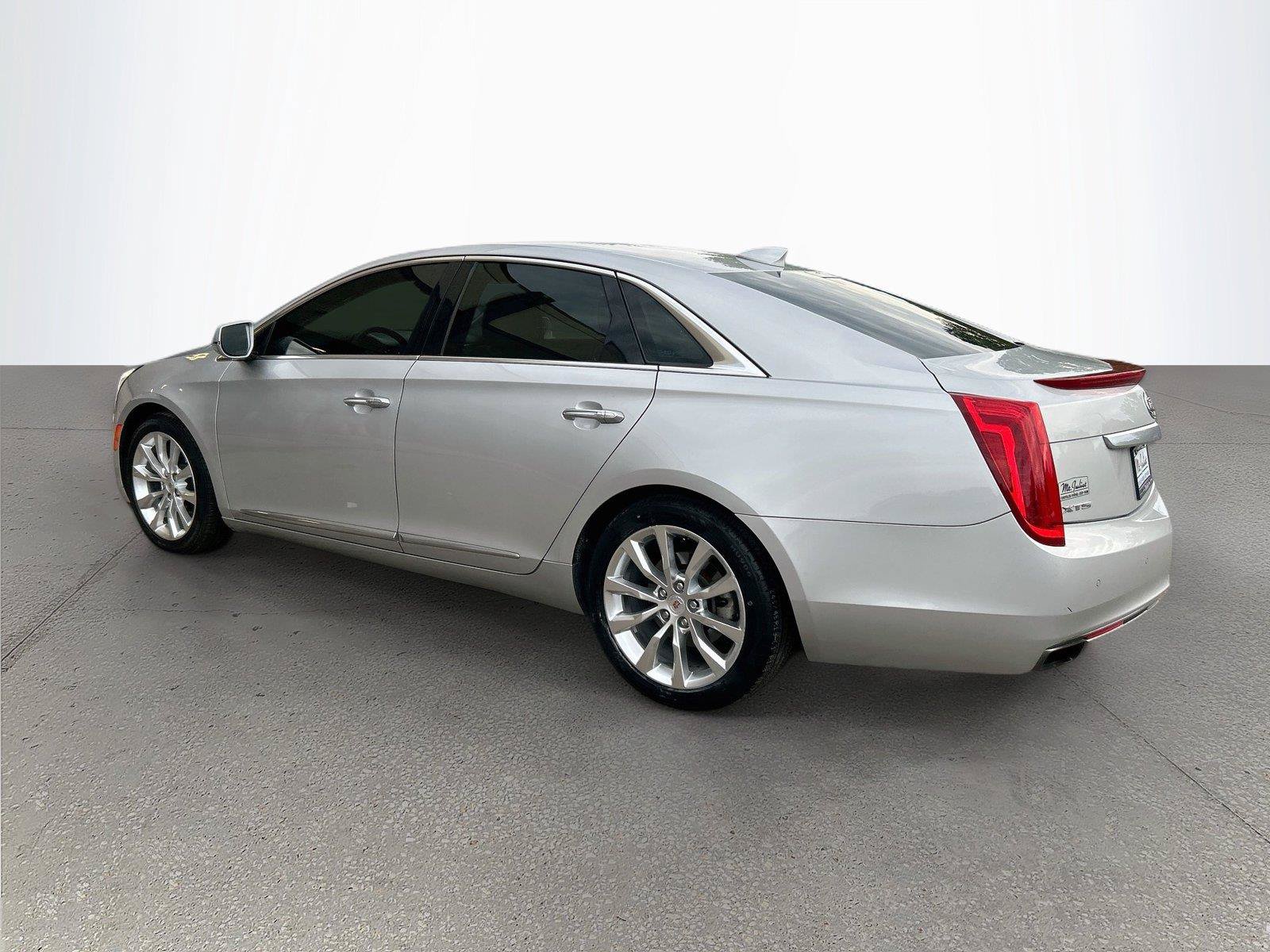 Used 2015 Cadillac XTS Luxury w/ Driver Awareness Package FWD image 7