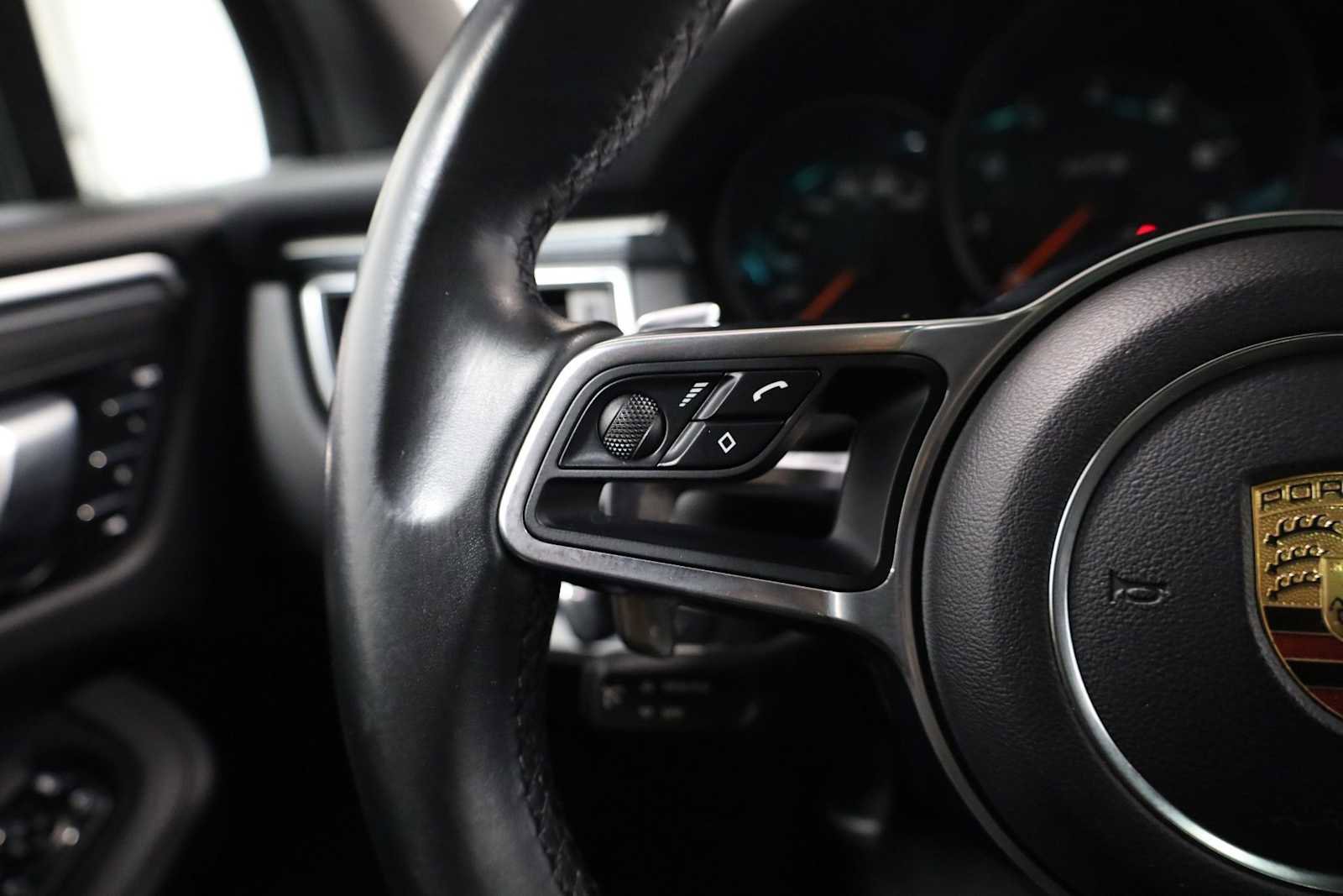 Used 2018 Porsche Macan GTS image 27