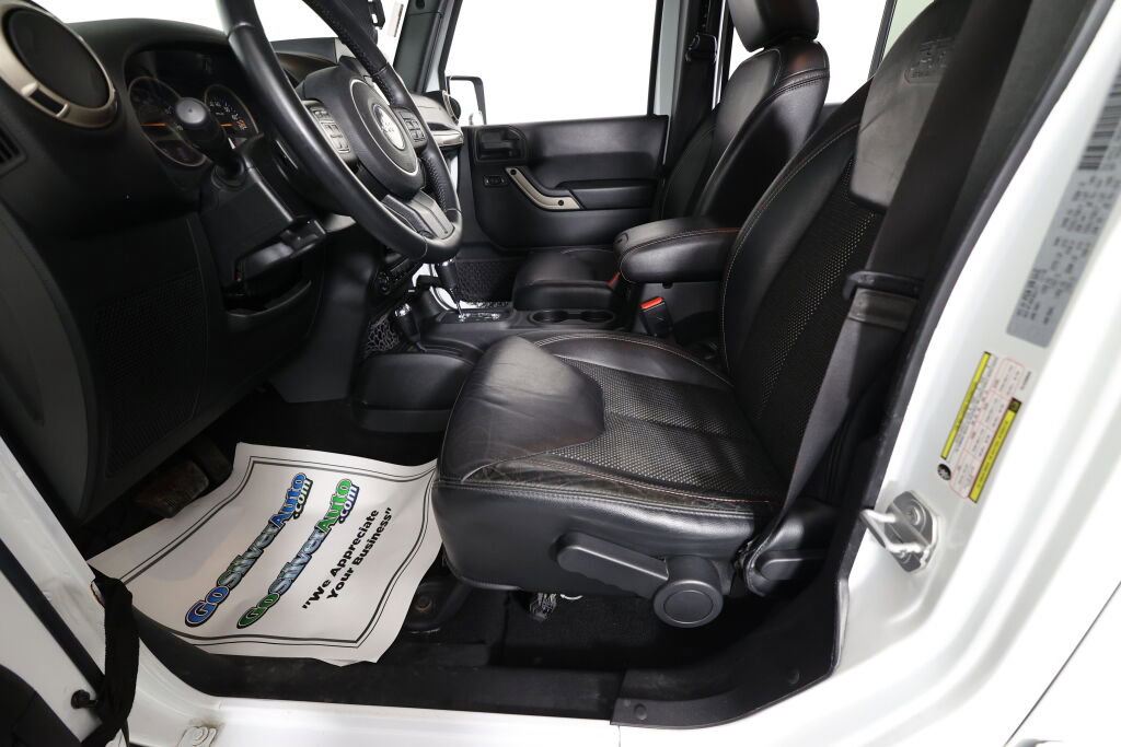 Used 2017 Jeep Wrangler 75th Anniversary image 13