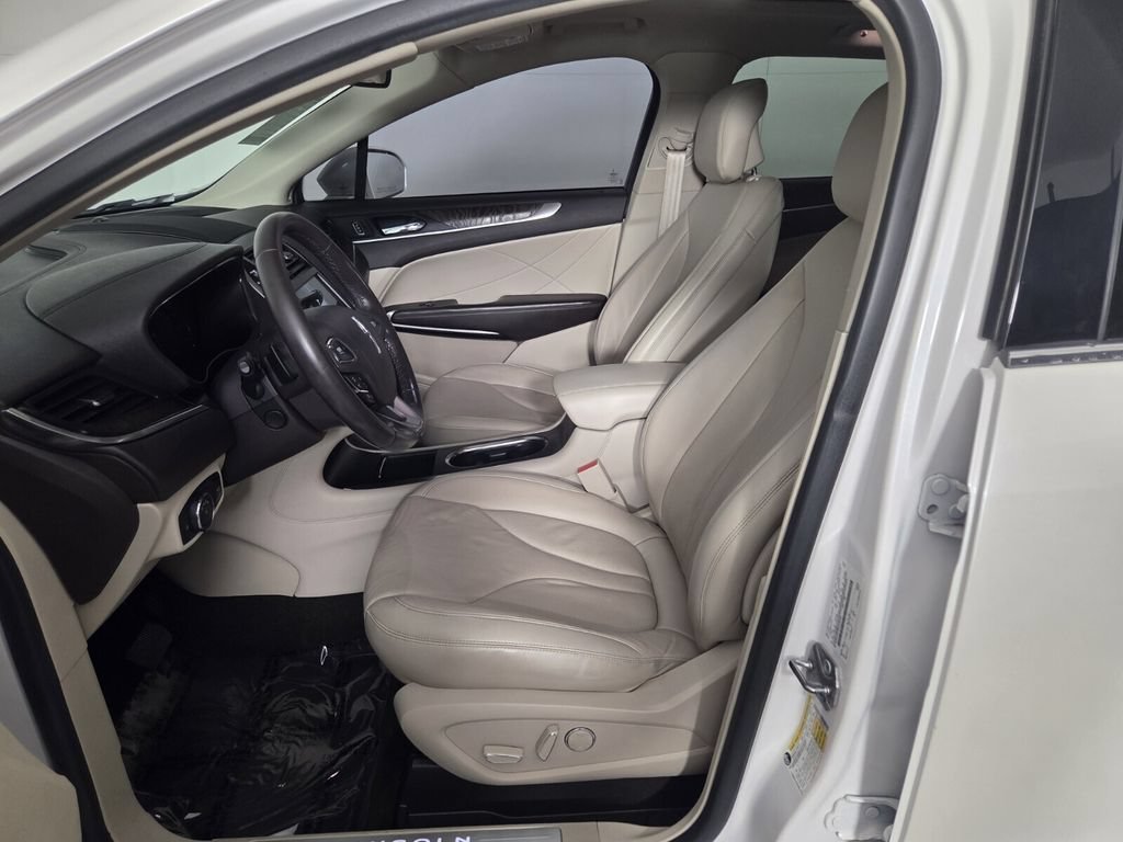 Used 2019 Lincoln MKC Reserve AWD/4WD image 10