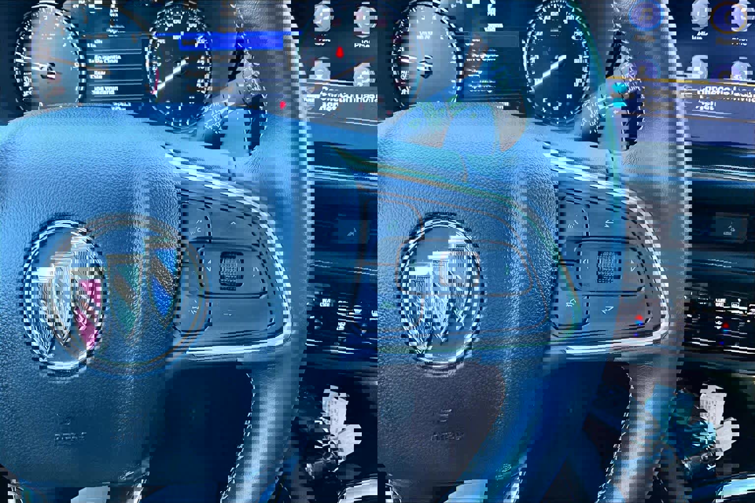 Used 2021 Buick Envision Essence w/ Technology Package I image 24