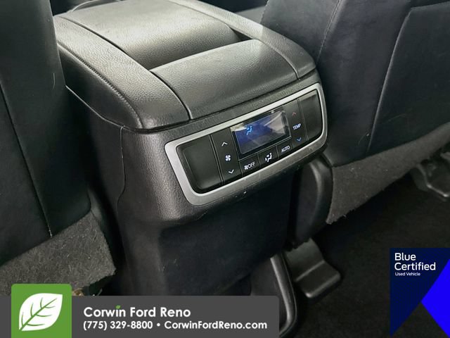 Used 2019 Toyota Highlander XLE AWD/4WD image 29