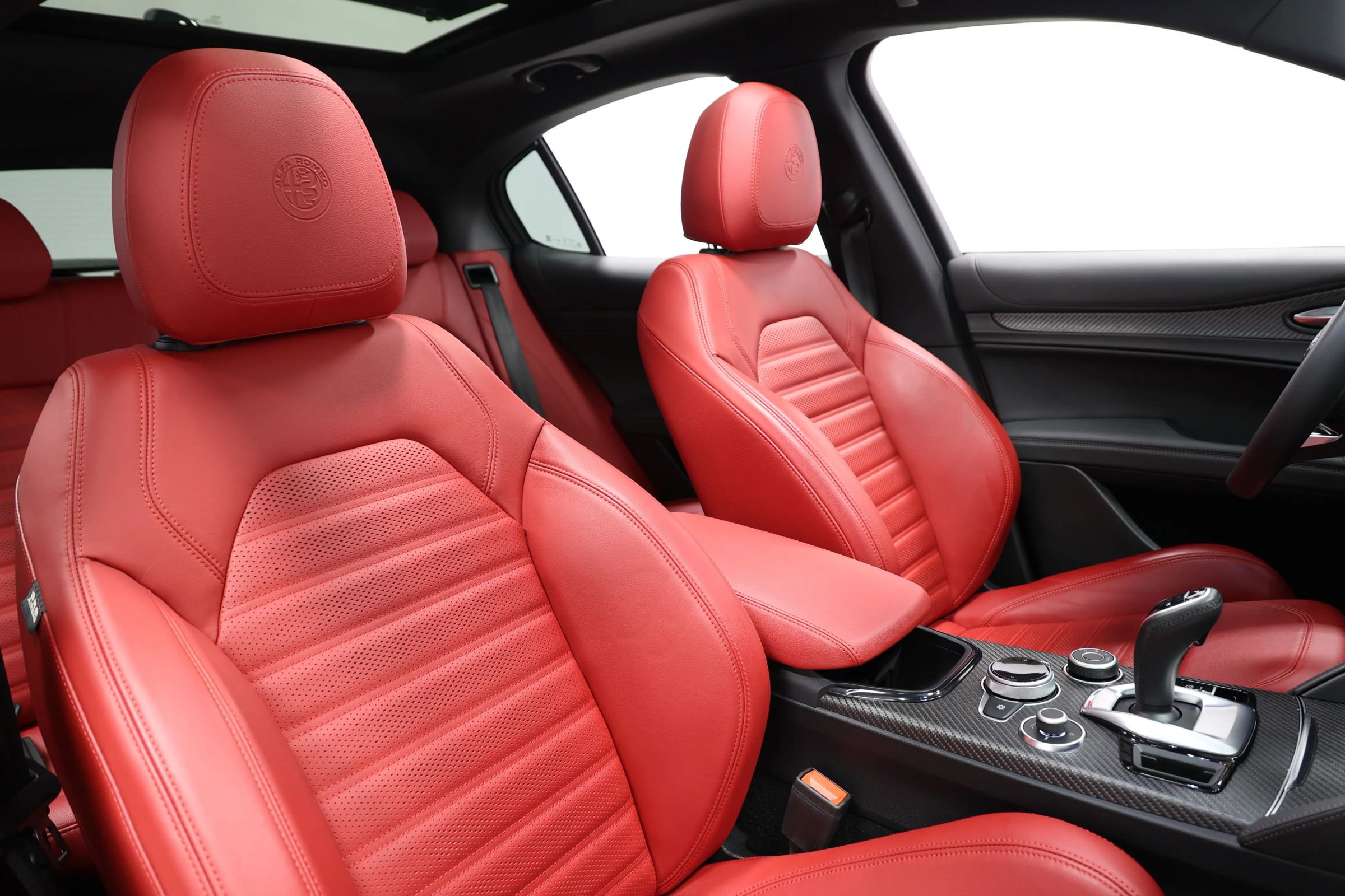 Used 2024 Alfa Romeo Stelvio Quadrifoglio image 80