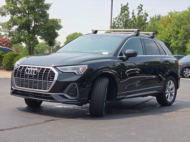 Certified 2025 Audi Q3 2.0T Premium Plus w/ Premium Plus Package AWD/4WD image 24