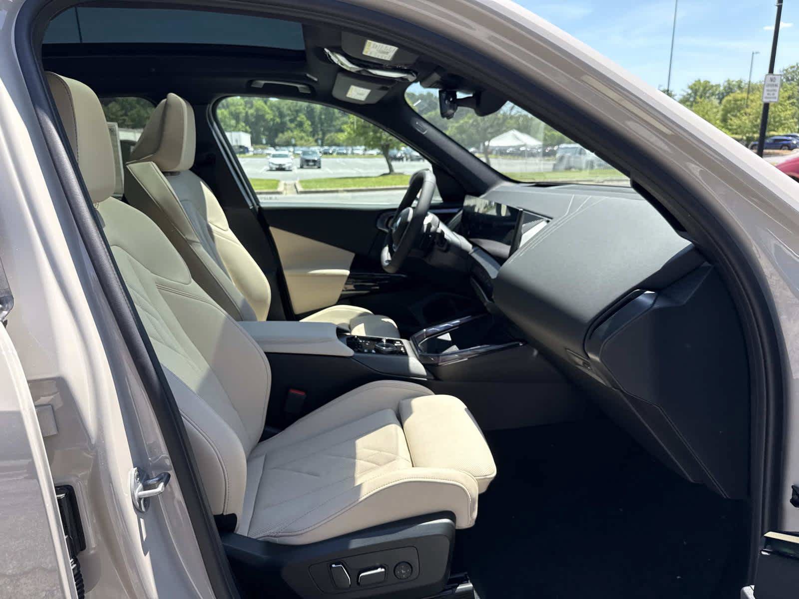New 2026 BMW X3 xDrive30i w/ Premium Package AWD/4WD image 16