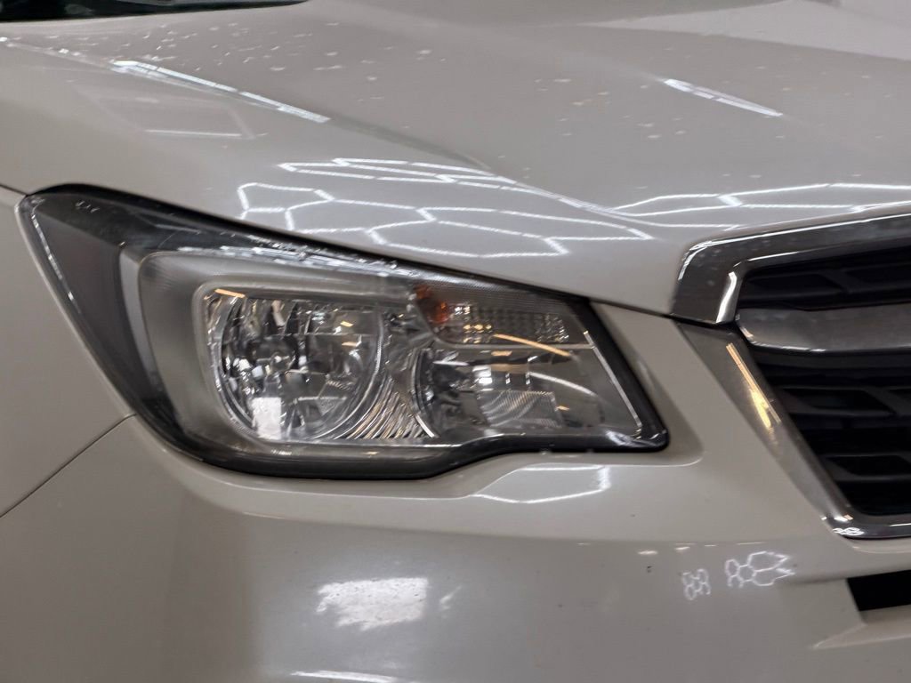 Used 2017 Subaru Forester 2.5i Limited image 2