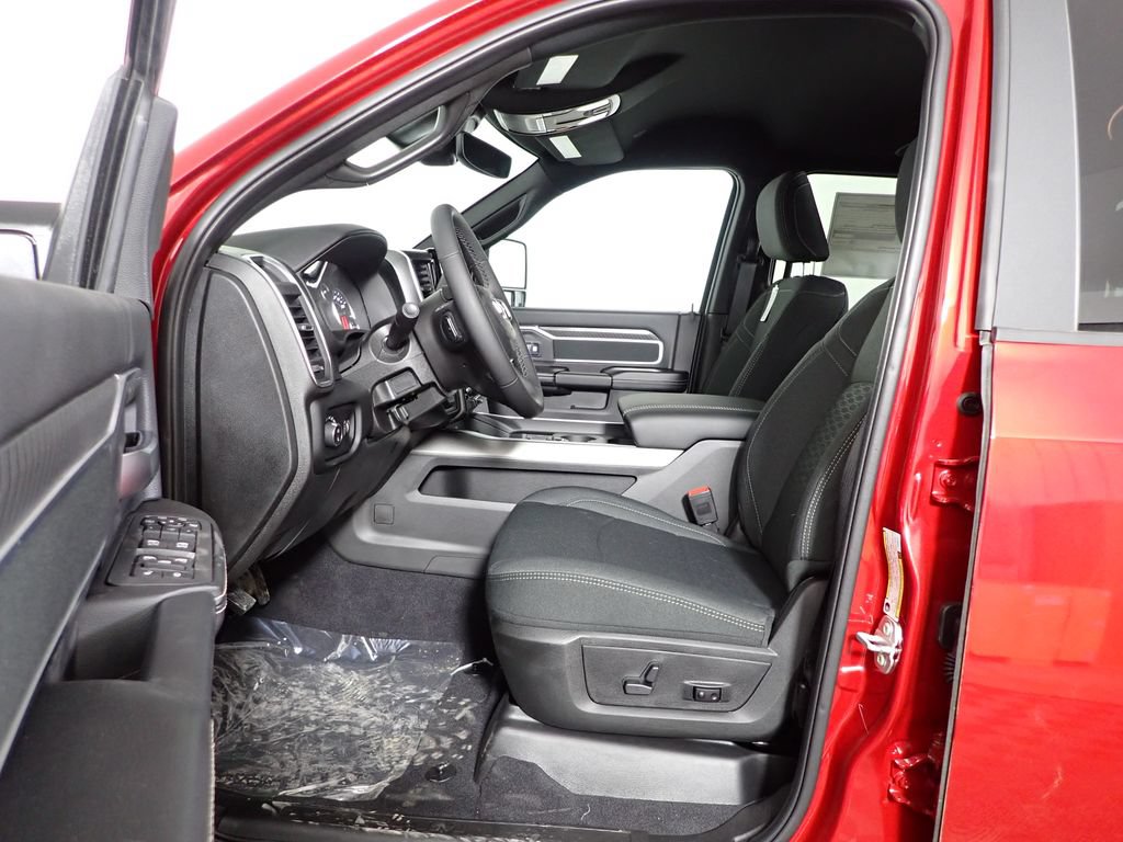 New 2026 RAM 2500 Big Horn AWD/4WD image 19