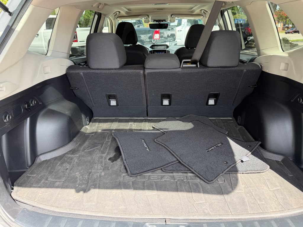 Used 2019 Subaru Forester Premium AWD/4WD image 7
