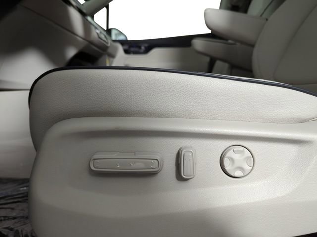 New 2026 Honda Odyssey Touring image 11