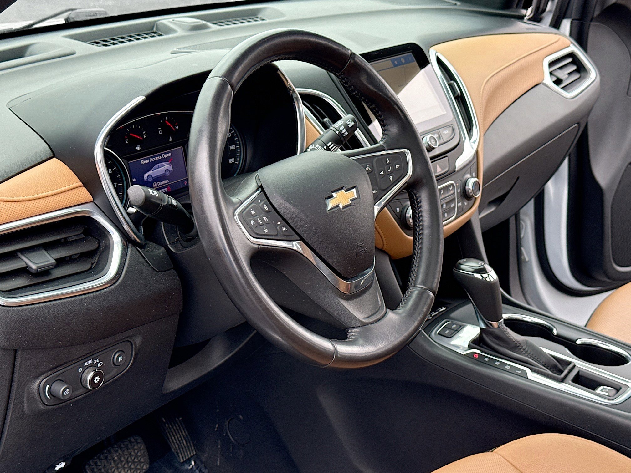 Used 2020 Chevrolet Equinox Premier AWD/4WD image 4