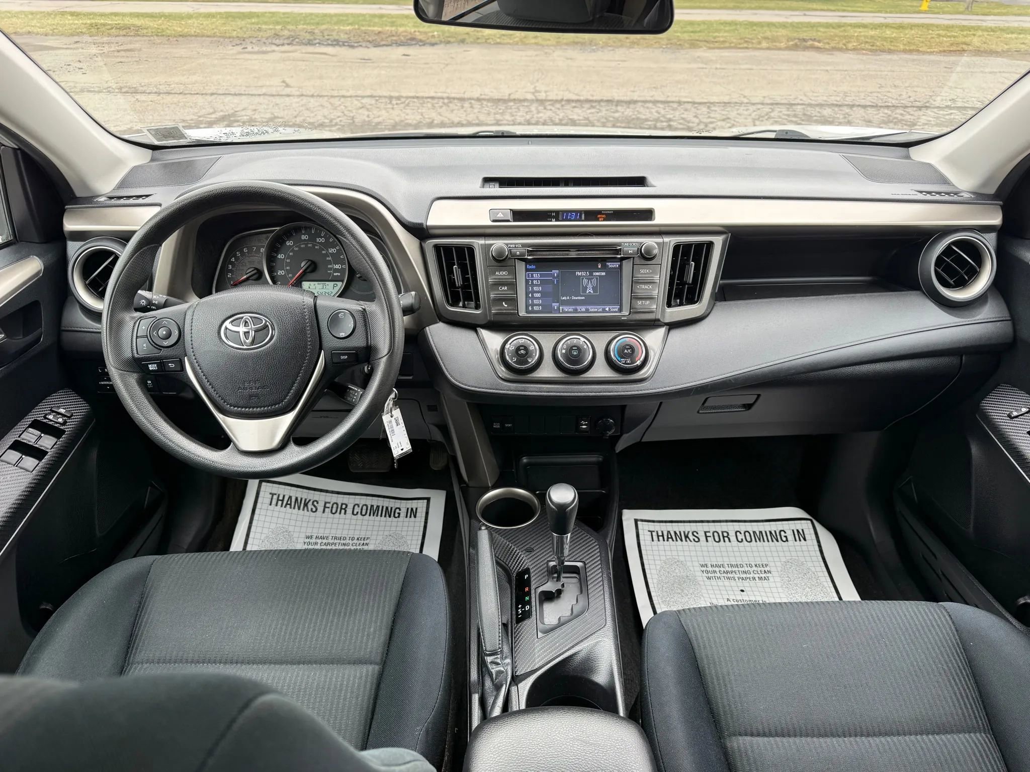 Used 2015 Toyota RAV4 LE AWD/4WD image 2