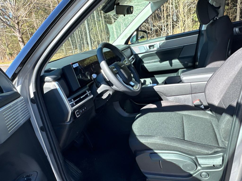 New 2026 Hyundai Santa Fe SE FWD image 10