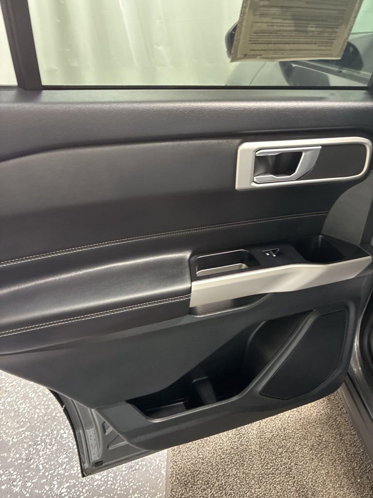 Used 2023 Ford Explorer XLT w/ Equipment Group 202A image 26