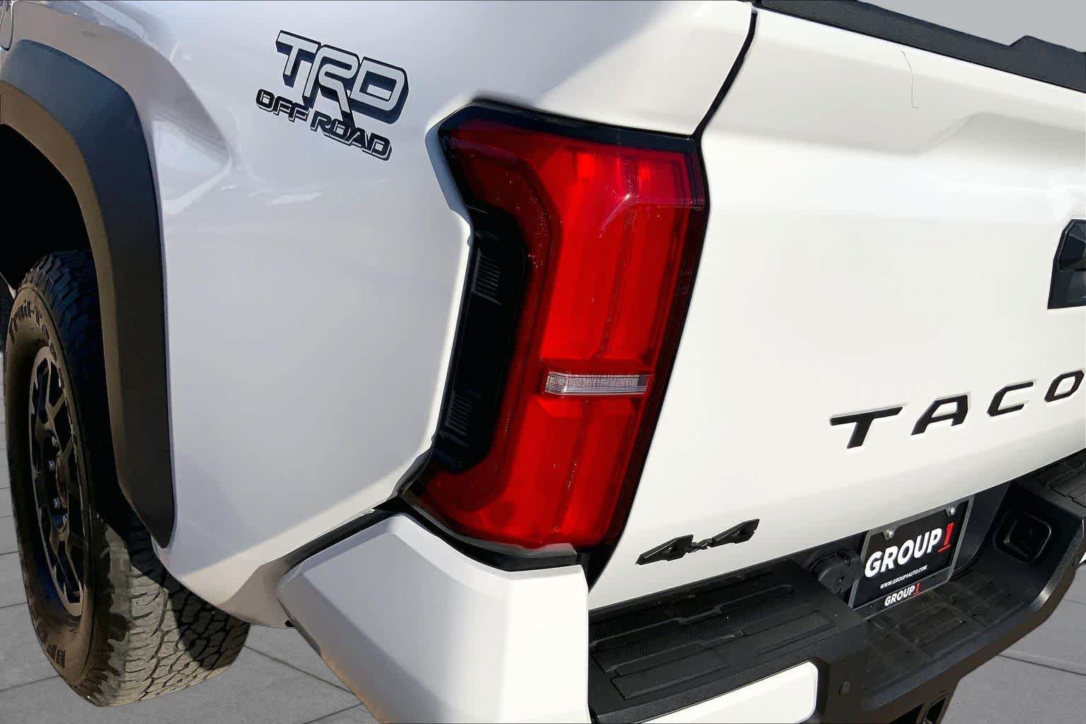 Used 2025 Toyota Tacoma TRD Off-Road w/ TRD Off Road Upgrade Package AWD/4WD image 29