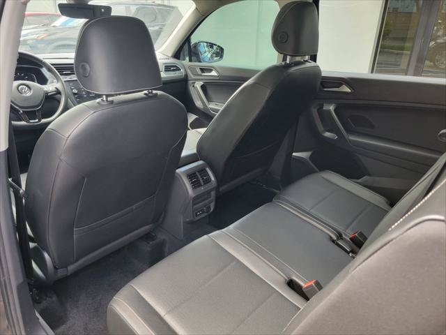 Used 2021 Volkswagen Tiguan SEL FWD image 13