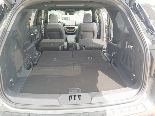 Used 2026 Ford Explorer ST w/ Sun And Sound Package AWD/4WD image 30