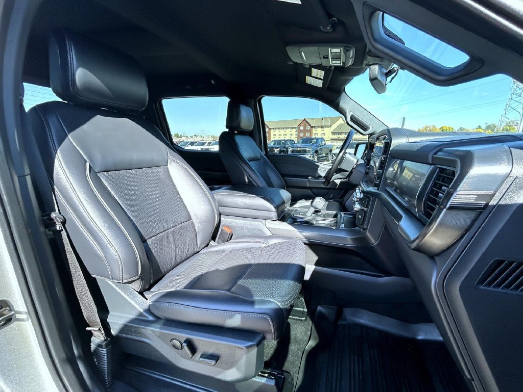 Used 2025 Ford F150 Lariat w/ Equipment Group 501A Mid AWD/4WD image 19