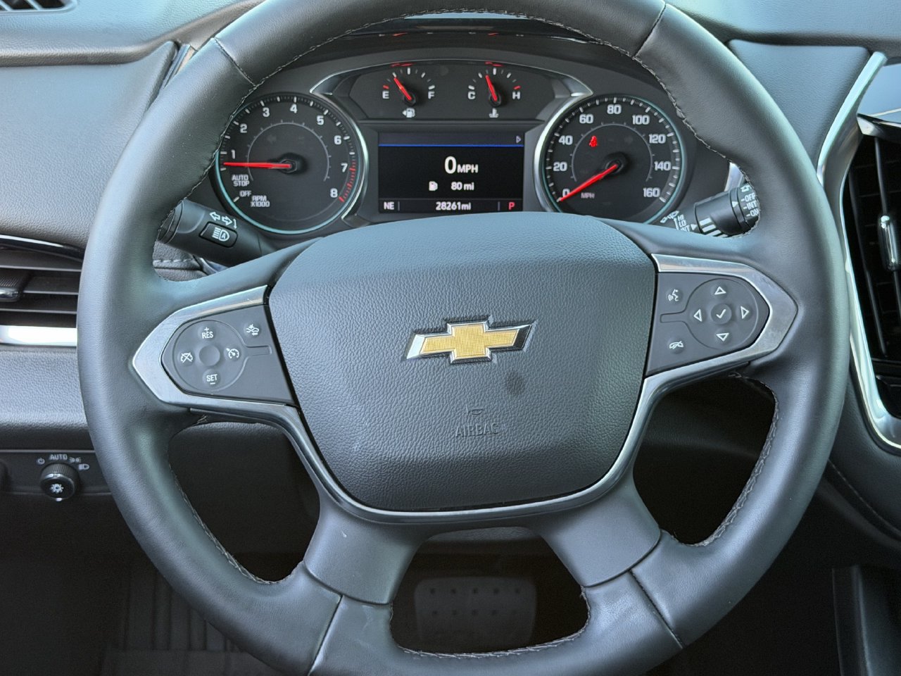 Used 2023 Chevrolet Traverse LT FWD image 12
