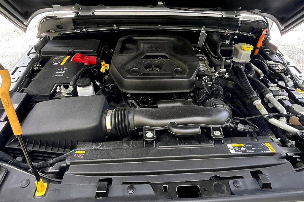 Used 2023 Jeep Wrangler Unlimited Sahara image 30