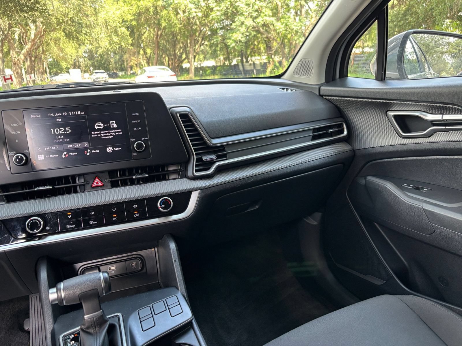 Used 2025 Kia Sportage LX FWD image 33