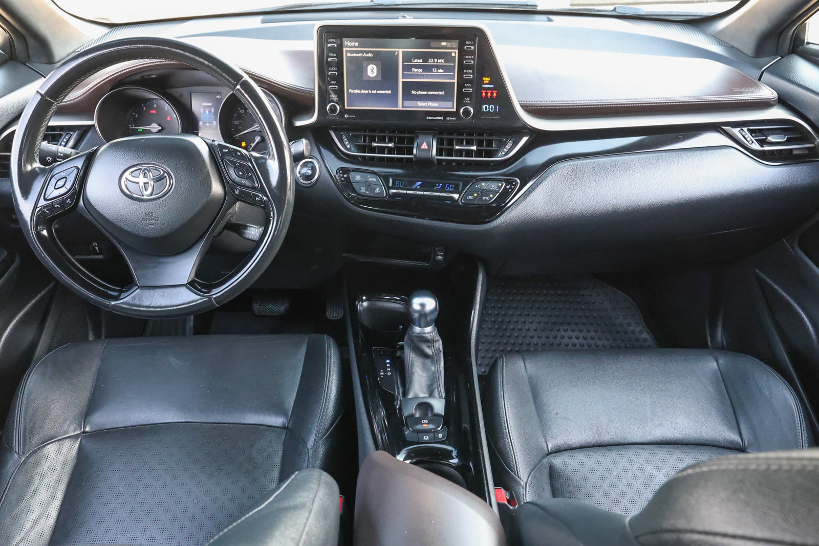 Used 2019 Toyota C-HR Limited FWD image 2
