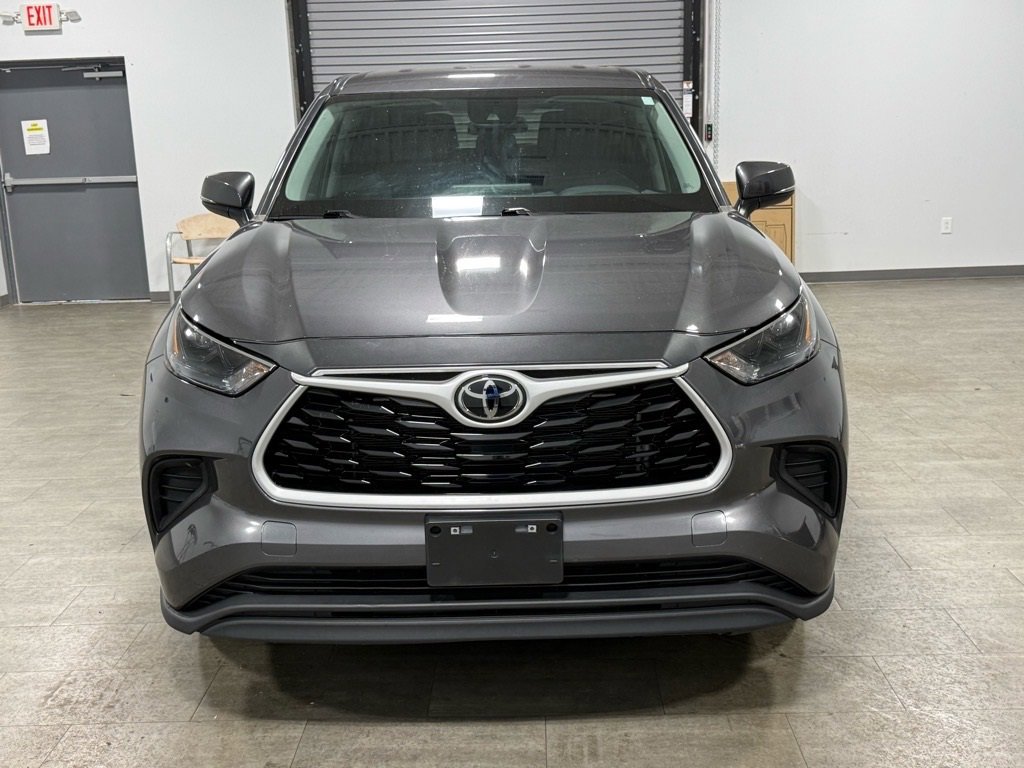 Used 2023 Toyota Highlander L image 9
