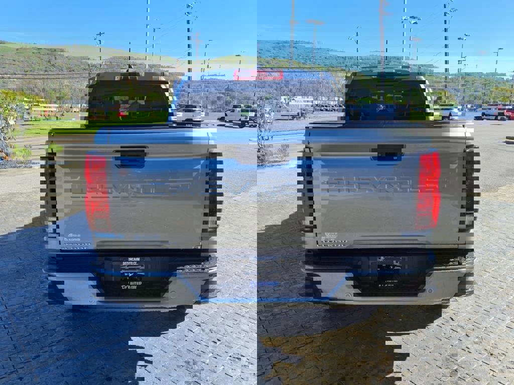 Used 2023 Chevrolet Colorado LT w/ LT Convenience Package image 6