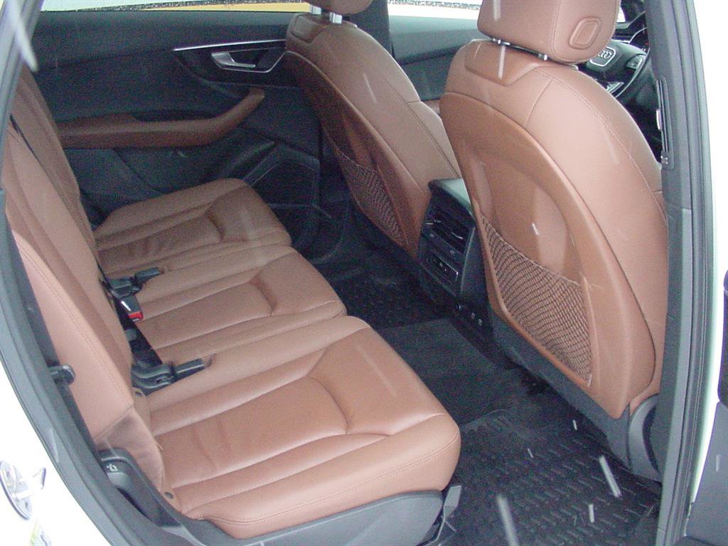 Used 2021 Audi Q7 3.0T Premium Plus w/ Premium Plus Package image 46