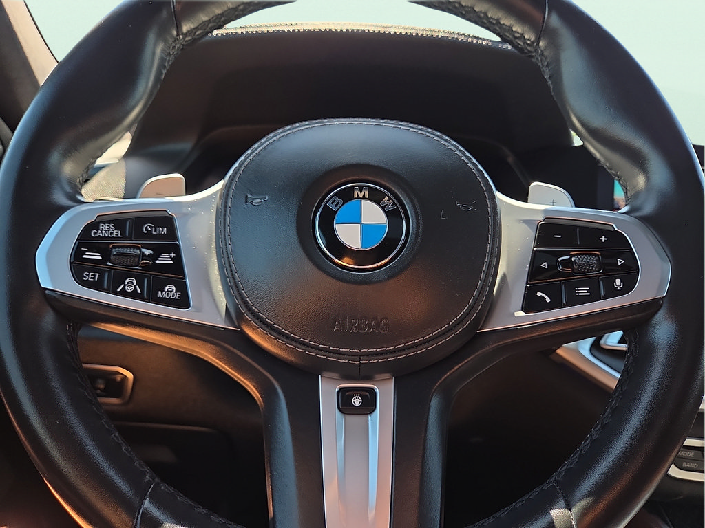 Used 2020 BMW X6 sDrive40i w/ Executive Package RWD image 19