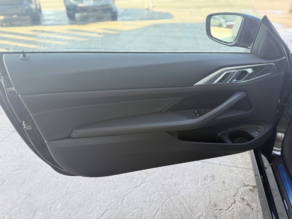 Used 2025 BMW 430i Coupe w/ Convenience Package image 8