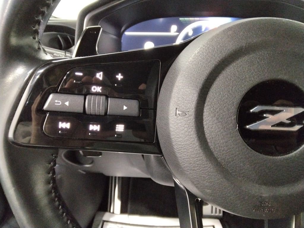 Used 2024 Nissan Z Performance w/ Floor Mat Package image 13