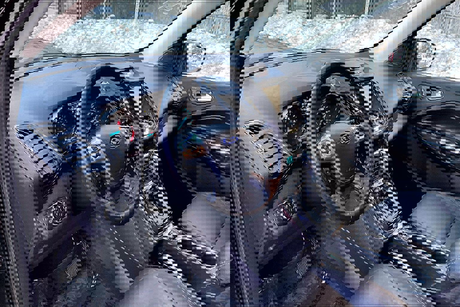 Used 2016 Ford Escape Titanium image 13