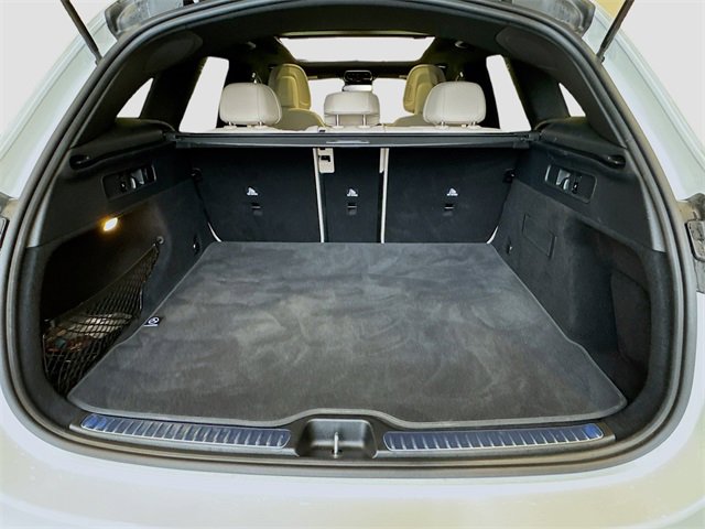 Used 2025 Mercedes-Benz GLC 300 4MATIC image 28