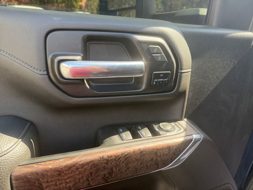 Used 2023 GMC Sierra 2500 Denali w/ Denali Ultimate Package image 19