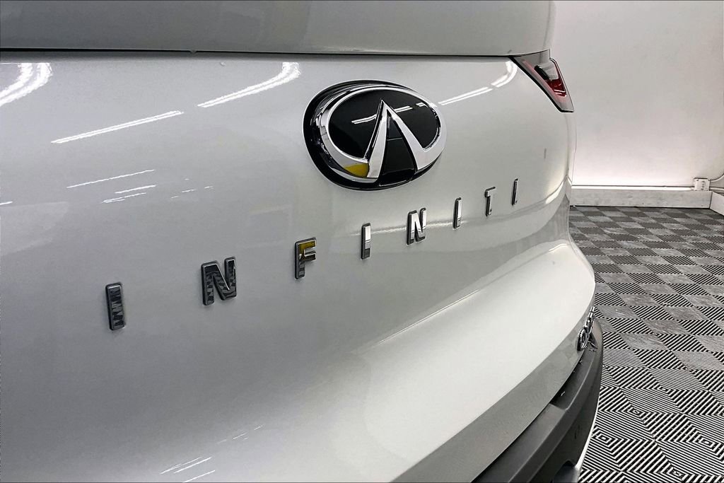 Used 2023 INFINITI QX55 Essential image 30