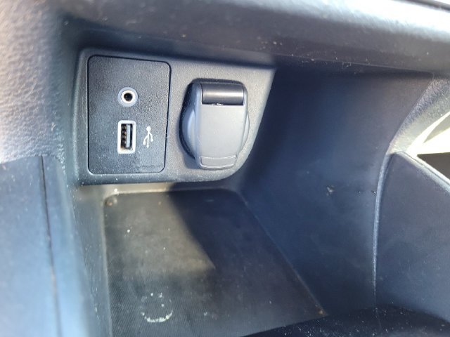 Used 2021 Nissan Versa SV FWD image 33